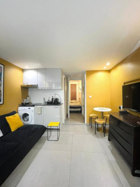 Chic studio Marais Paris centre